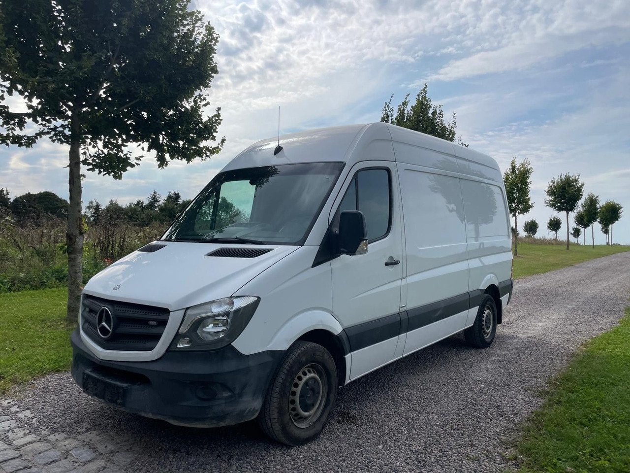 Mercedes-Benz Sprinter II Kasten 216 CDI Lang +Hoch - Furgoneta pequeña: foto 2 Mercedes-Benz Sprinter II Kasten 216 CDI Lang +Hoch - Furgoneta pequeña: foto 2