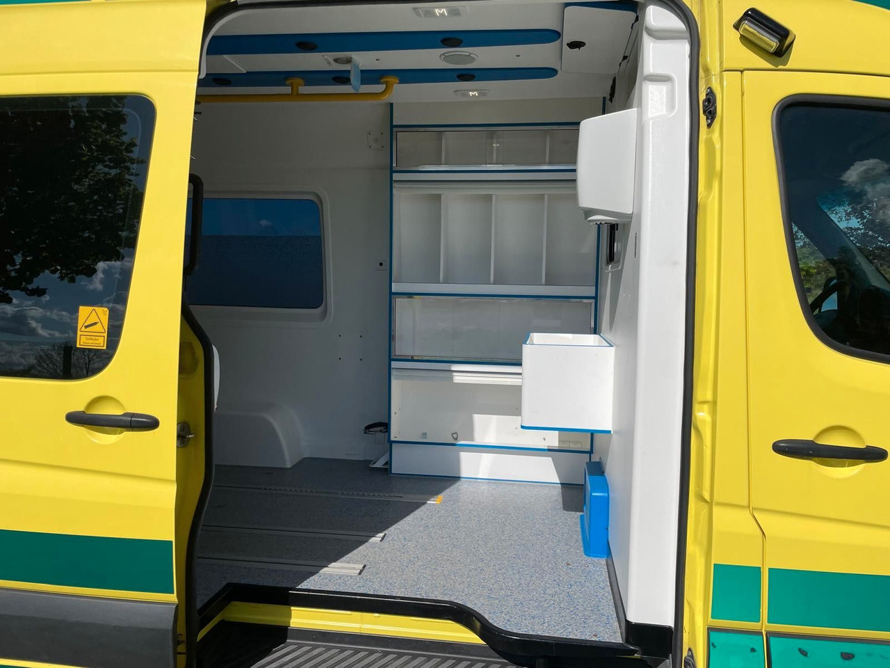 Ambulancia Mercedes-Benz Sprinter II Kasten 316 CDI Aut Ambulance*: foto 17