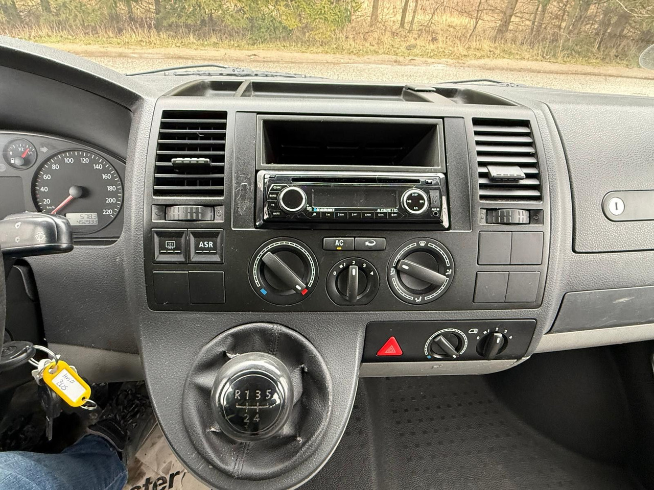 Furgoneta de pasajeros Volkswagen T5 Transporter 1.9 TDI *9 Sitze * 3900 €: foto 20 Furgoneta de pasajeros Volkswagen T5 Transporter 1.9 TDI *9 Sitze * 3900 €: foto 20