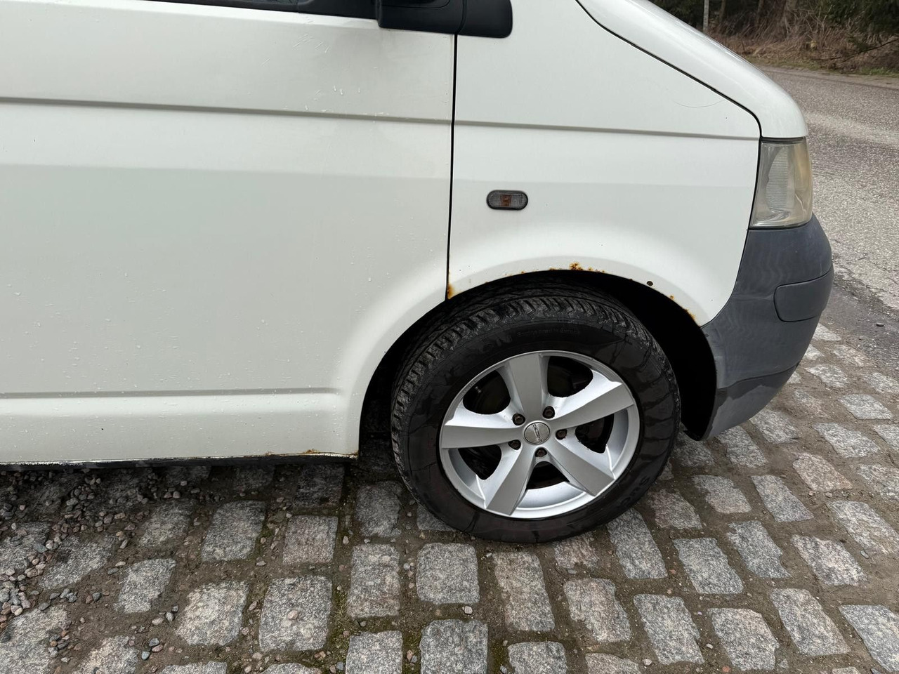 Furgoneta de pasajeros Volkswagen T5 Transporter 1.9 TDI *9 Sitze * 3900 €: foto 6 Furgoneta de pasajeros Volkswagen T5 Transporter 1.9 TDI *9 Sitze * 3900 €: foto 6