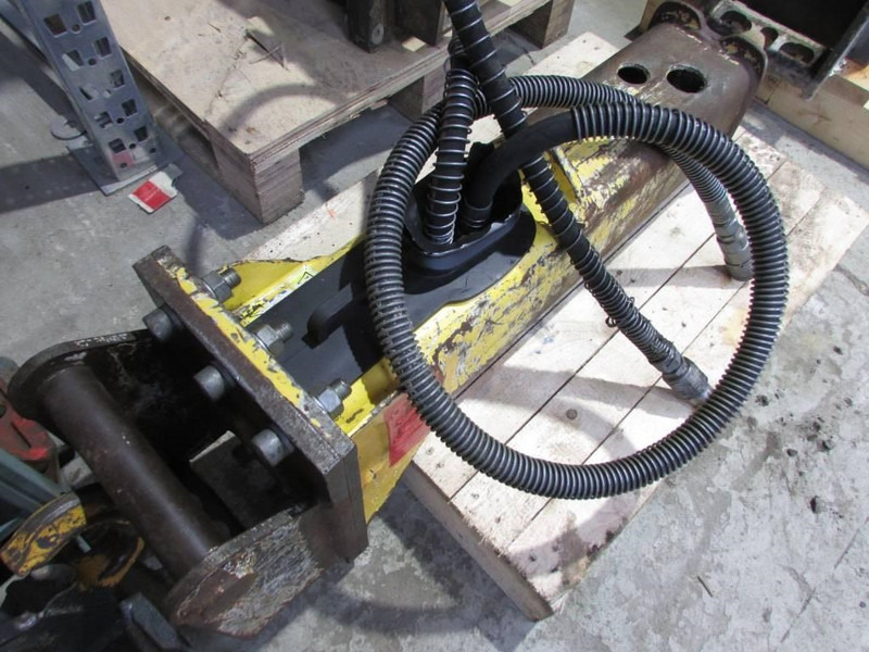 Atlas-Copco EC 40 T Hydraulikhammer 2.100 EUR - Martillo hidráulico para Maquinaria de construcción: foto 2 Atlas-Copco EC 40 T Hydraulikhammer 2.100 EUR - Martillo hidráulico para Maquinaria de construcción: foto 2