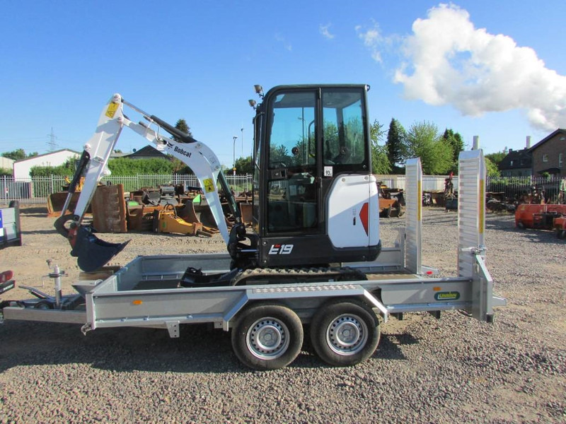 Miniexcavadora Bobcat E 19 + Anhänger Unsinn 3618-35-14: foto 1