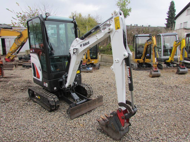 Bobcat E 19 Minibagger 22.500 EUR - Miniexcavadora: foto 2 Bobcat E 19 Minibagger 22.500 EUR - Miniexcavadora: foto 2