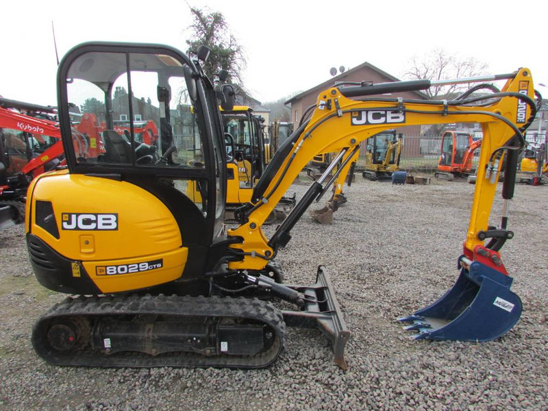 JCB 8029 CTS Minibagger 28.500 EUR - Miniexcavadora: foto 5 JCB 8029 CTS Minibagger 28.500 EUR - Miniexcavadora: foto 5