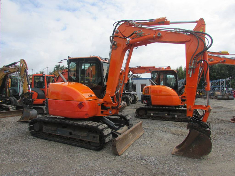 Komatsu PC 80 MR-3 /31.000 EUR - Miniexcavadora: foto 3 Komatsu PC 80 MR-3 /31.000 EUR - Miniexcavadora: foto 3