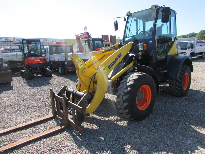 Komatsu WA 100 M-5 Radlader 14.000 EUR - Cargadora de ruedas: foto 1 Komatsu WA 100 M-5 Radlader 14.000 EUR - Cargadora de ruedas: foto 1