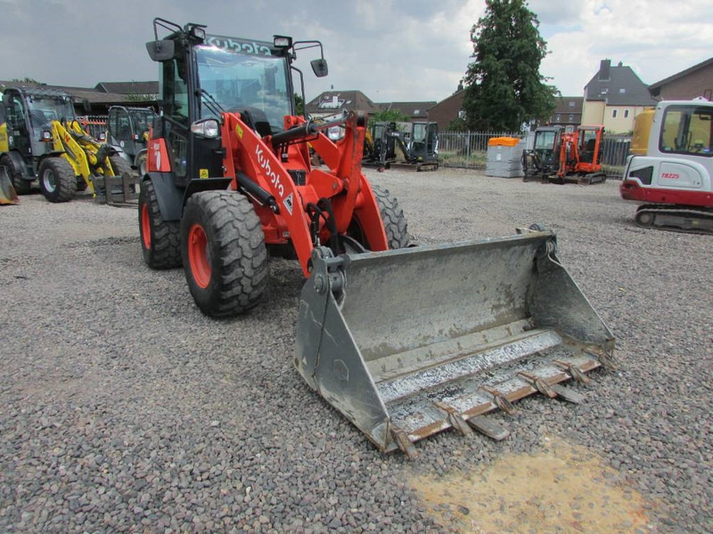 Kubota R 065 Radlader 31.000 EUR - Cargadora de ruedas: foto 4 Kubota R 065 Radlader 31.000 EUR - Cargadora de ruedas: foto 4