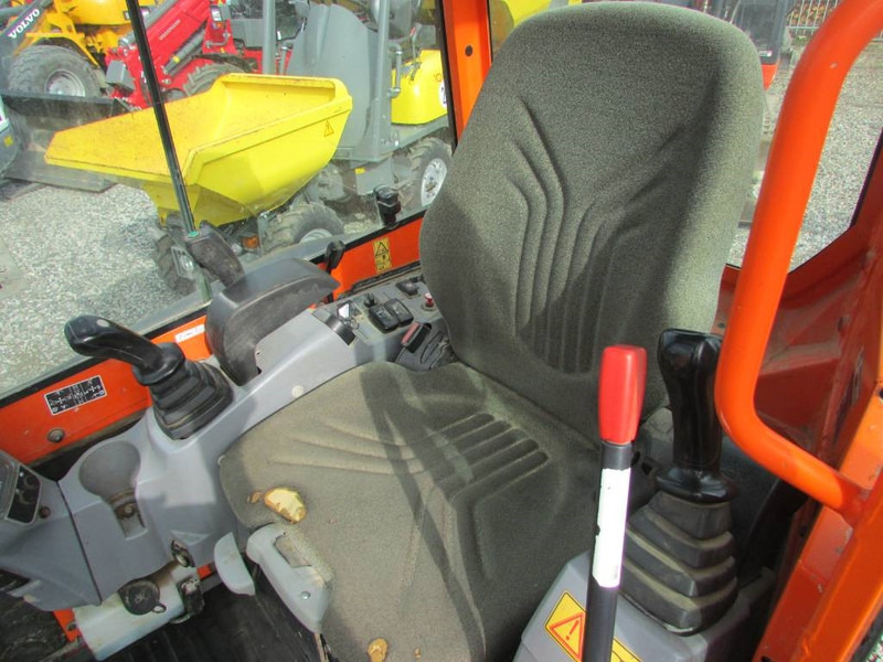 Kubota U 27-4 Minibagger 20.000 EUR - Miniexcavadora: foto 5 Kubota U 27-4 Minibagger 20.000 EUR - Miniexcavadora: foto 5