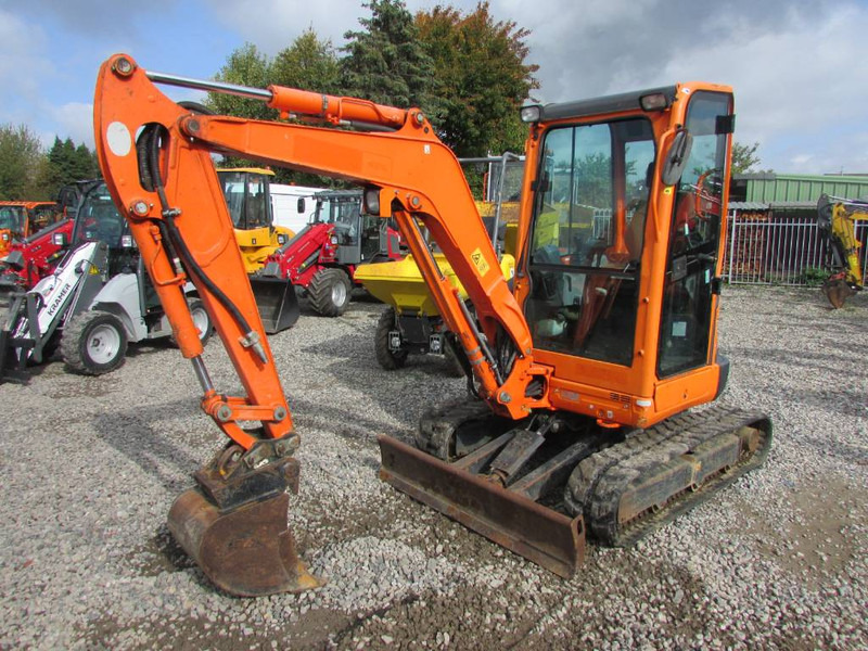 Kubota U 27-4 Minibagger 21.000 EUR - Miniexcavadora: foto 1 Kubota U 27-4 Minibagger 21.000 EUR - Miniexcavadora: foto 1