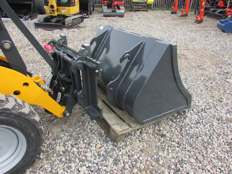 Schäffer 2428 SLT Schmalspur Radlader 32.500 - Minicargadora de cadenas: foto 2 Schäffer 2428 SLT Schmalspur Radlader 32.500 - Minicargadora de cadenas: foto 2