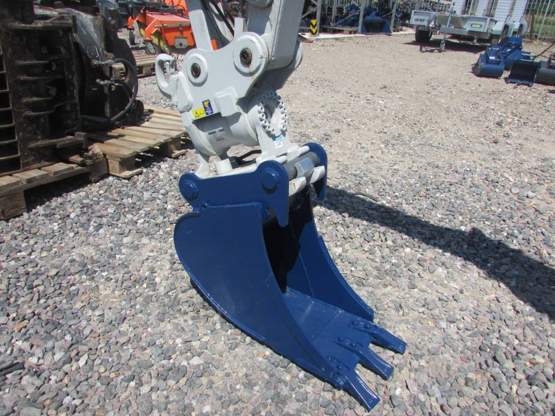 Takeuchi TB 225 Minibagger 42.500 EUR - Miniexcavadora: foto 3 Takeuchi TB 225 Minibagger 42.500 EUR - Miniexcavadora: foto 3