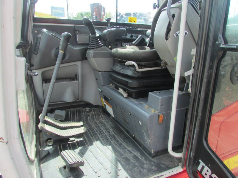 Takeuchi TB 260 Minibagger / AC / 43.500 EUR - Miniexcavadora: foto 4 Takeuchi TB 260 Minibagger / AC / 43.500 EUR - Miniexcavadora: foto 4