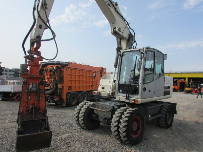 Terex TW 160 SR Mobilbagger Umschlagbagger - Excavadora de ruedas: foto 4 Terex TW 160 SR Mobilbagger Umschlagbagger - Excavadora de ruedas: foto 4