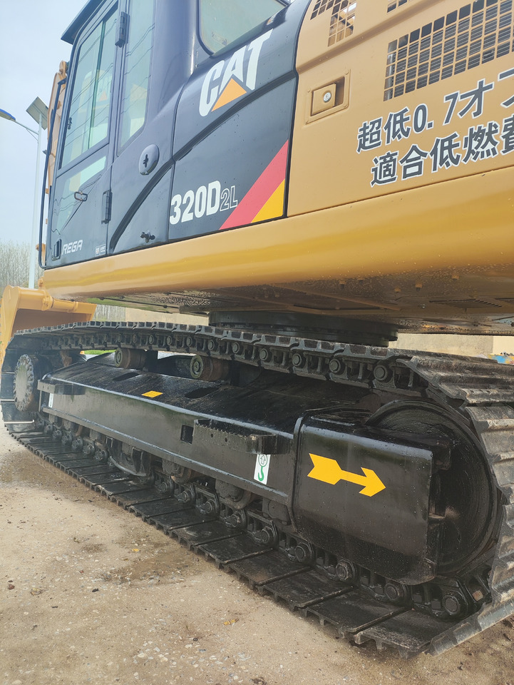 CATERPILLAR 320D2 - Miniexcavadora: foto 2 CATERPILLAR 320D2 - Miniexcavadora: foto 2