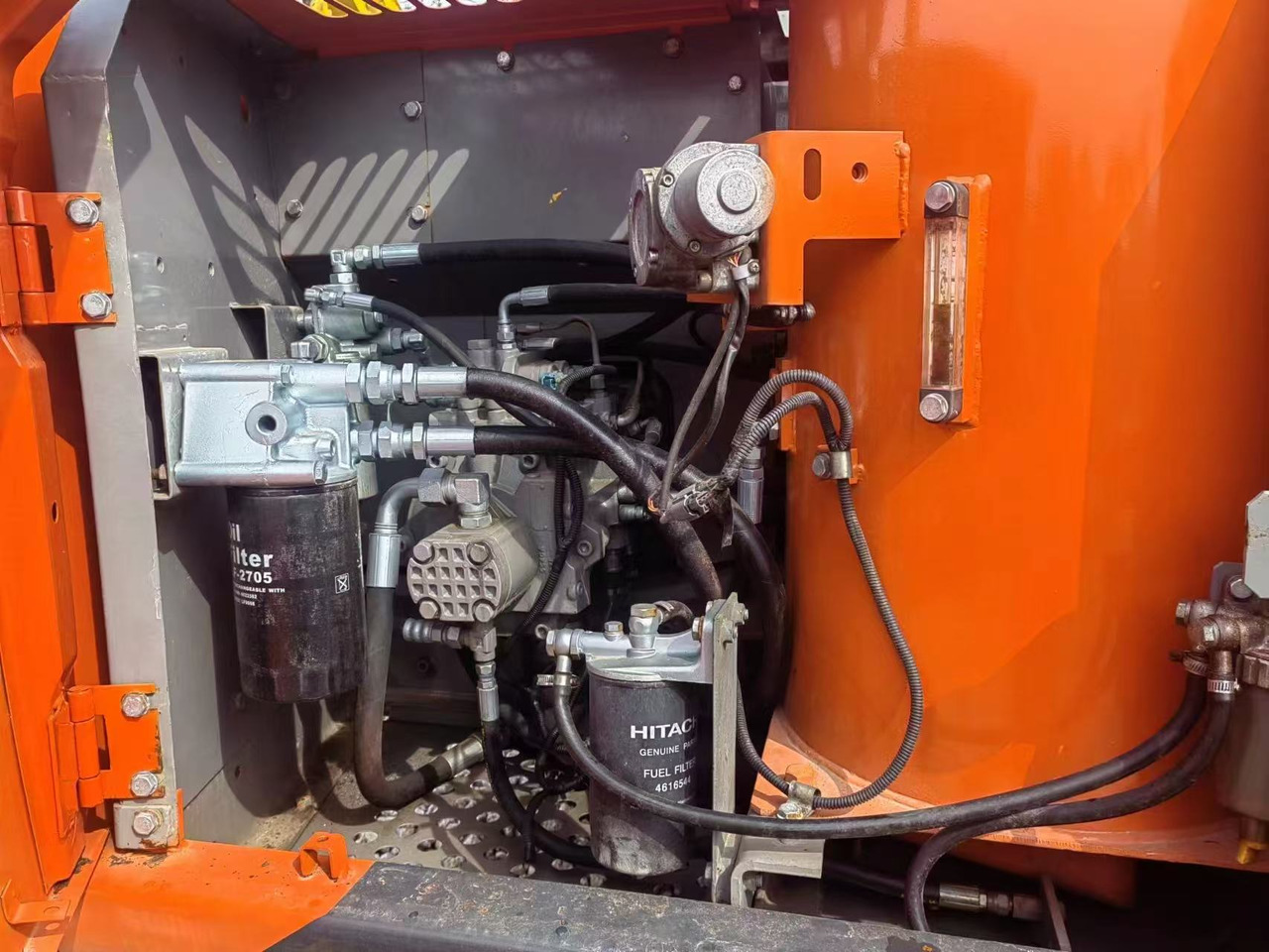 Excavadora de cadenas HITACHI ZX120: foto 6