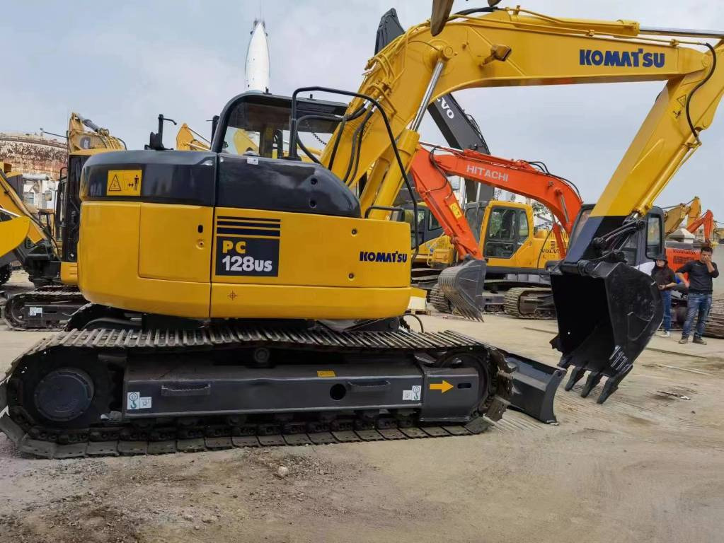 KOMATSU PC 128US - Miniexcavadora: foto 2 KOMATSU PC 128US - Miniexcavadora: foto 2
