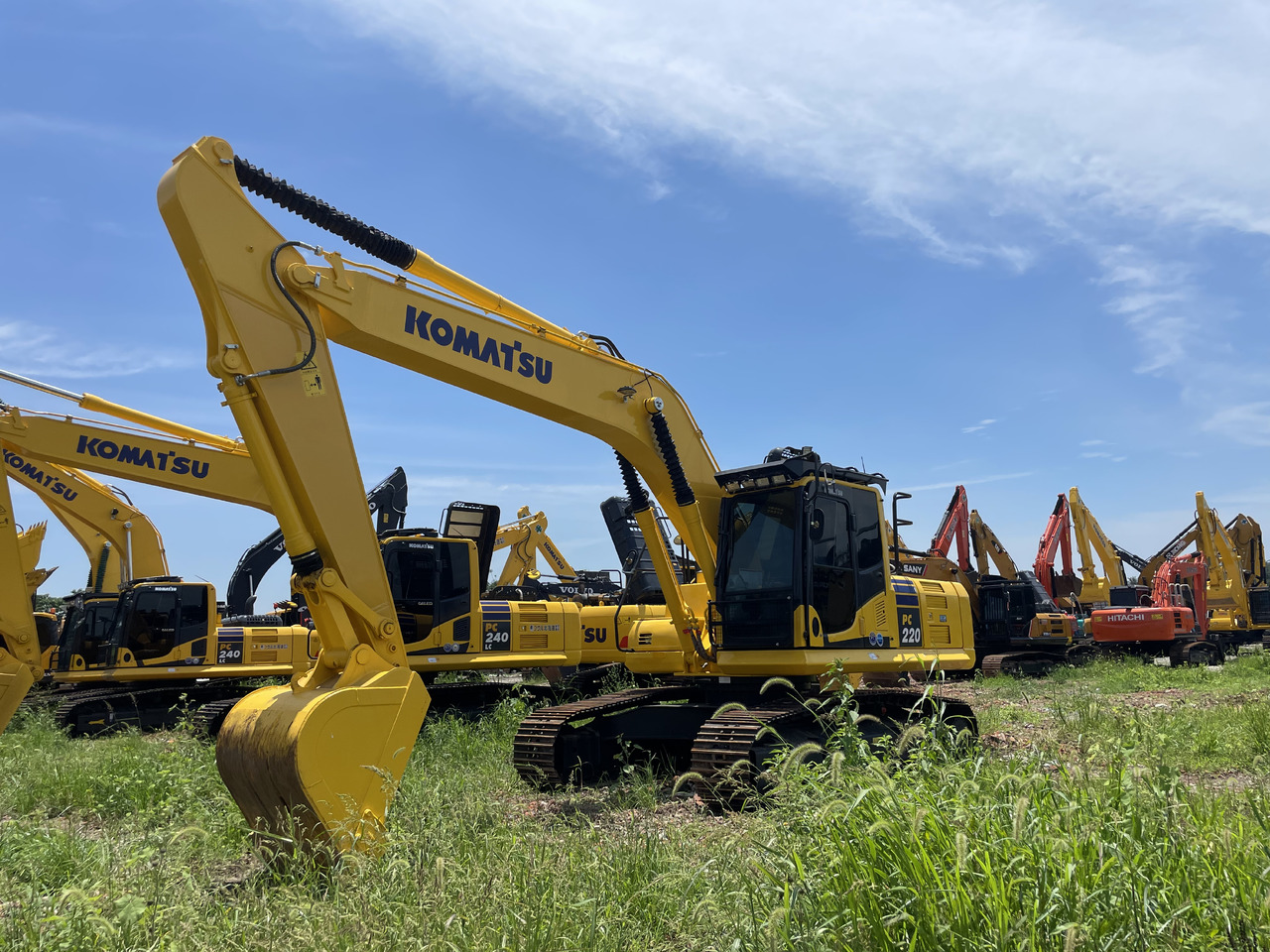 KOMATSU PC 220-8 - Excavadora de cadenas: foto 4 KOMATSU PC 220-8 - Excavadora de cadenas: foto 4