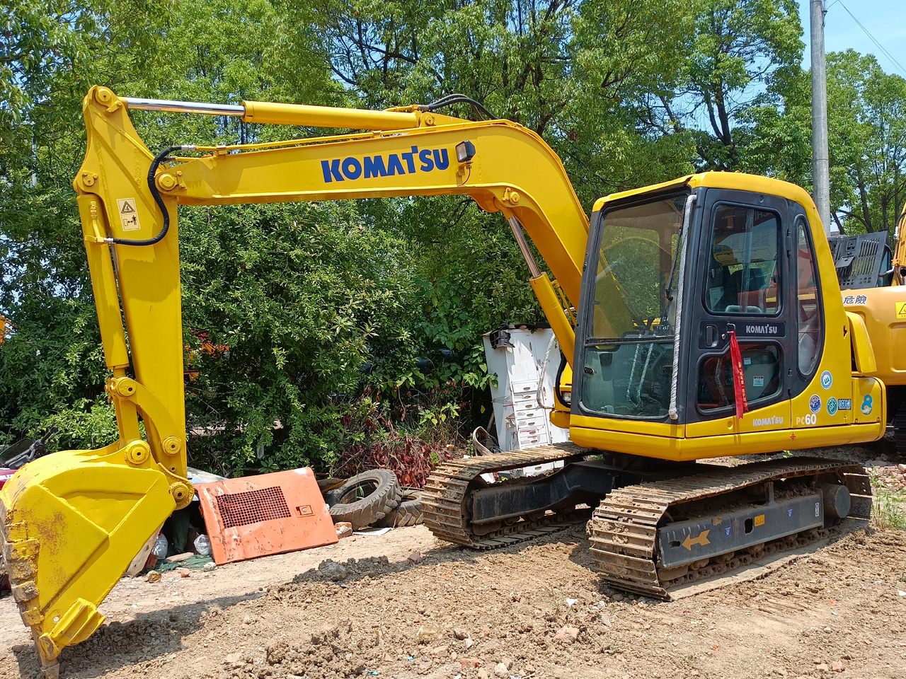 KOMATSU PC60-7 - Excavadora de cadenas: foto 1 KOMATSU PC60-7 - Excavadora de cadenas: foto 1