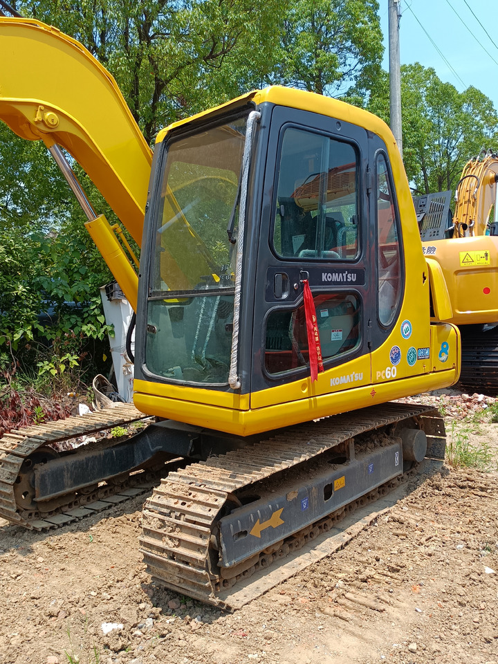 KOMATSU PC60-7 - Excavadora de cadenas: foto 3 KOMATSU PC60-7 - Excavadora de cadenas: foto 3