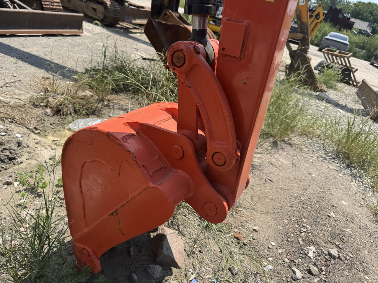 KUBOTA U35-5 - Miniexcavadora: foto 4 KUBOTA U35-5 - Miniexcavadora: foto 4