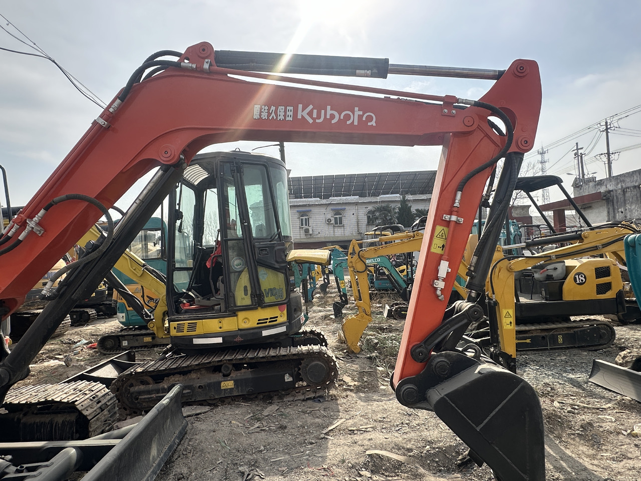 KUBOTA U35-5 - Miniexcavadora: foto 3 KUBOTA U35-5 - Miniexcavadora: foto 3