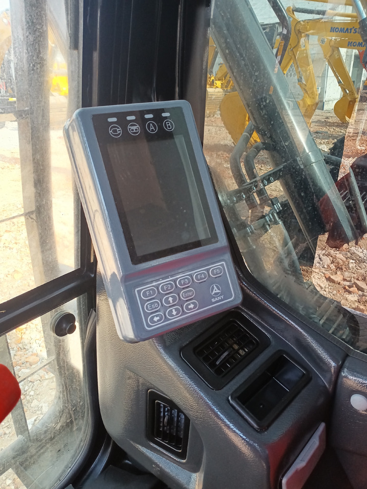 Excavadora de cadenas SANY SY335H: foto 9