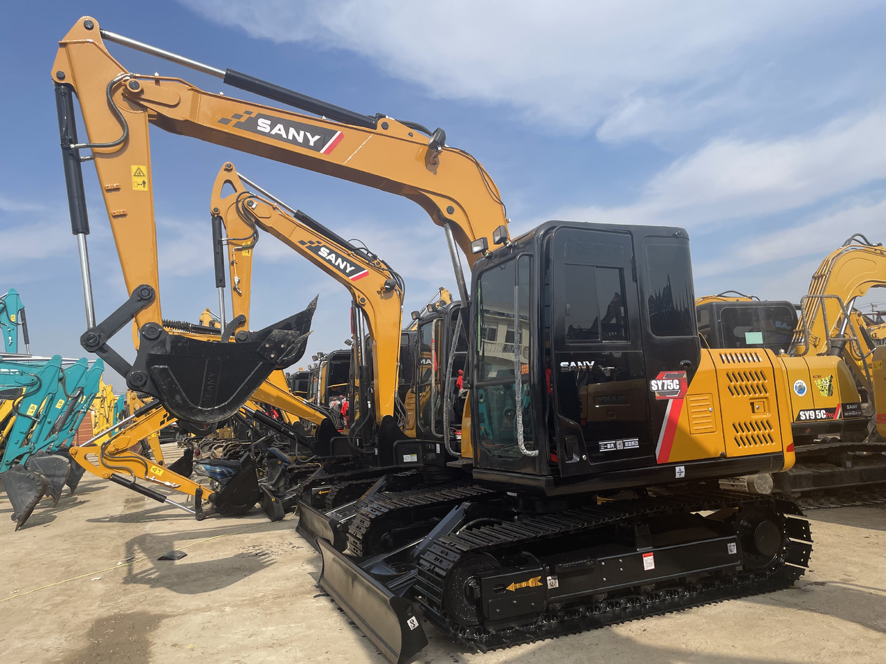 SANY SY75C - Excavadora de cadenas: foto 1 SANY SY75C - Excavadora de cadenas: foto 1