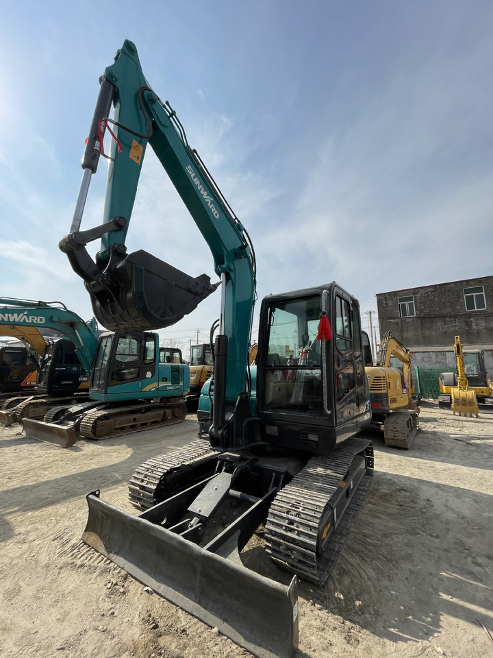 SUNWARD SWE70E - Excavadora de cadenas: foto 3 SUNWARD SWE70E - Excavadora de cadenas: foto 3