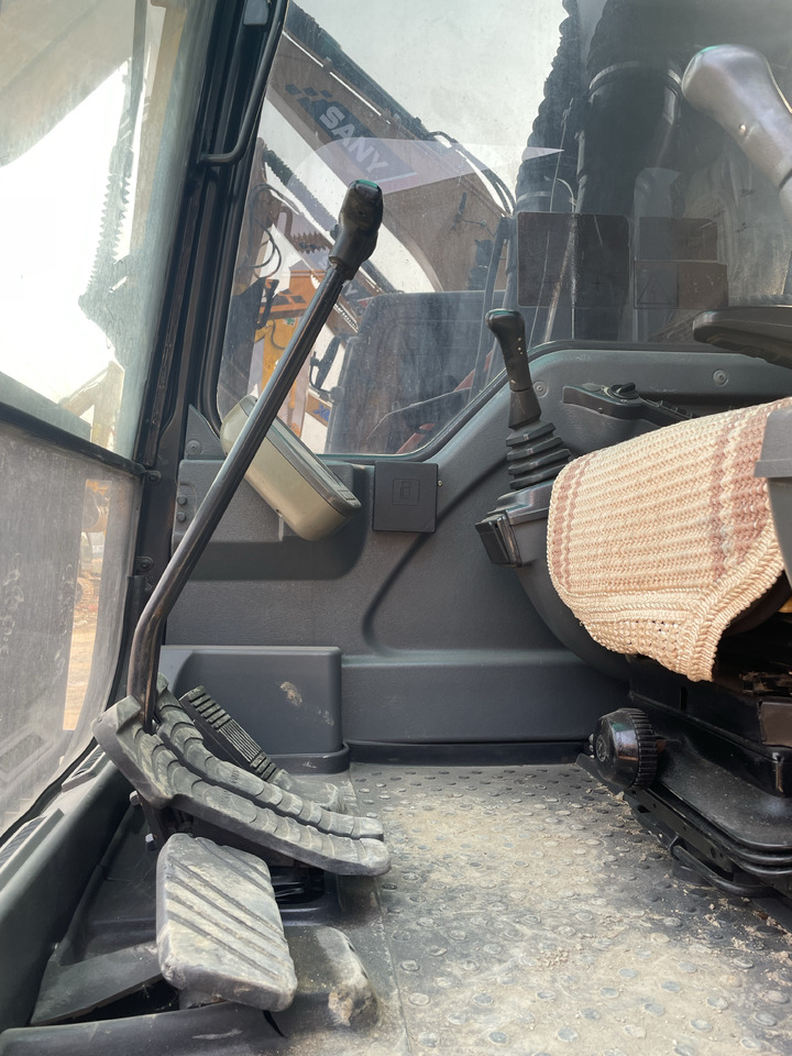 Excavadora de cadenas VOLVO EC140: foto 6 Excavadora de cadenas VOLVO EC140: foto 6