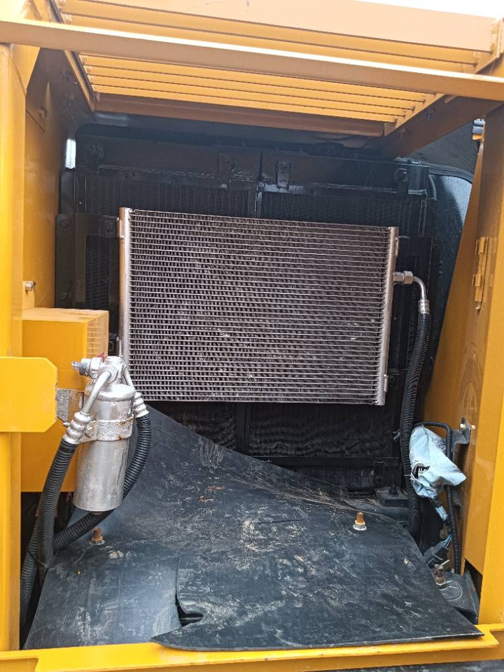 XCMG XE 85DA - Miniexcavadora: foto 5 XCMG XE 85DA - Miniexcavadora: foto 5
