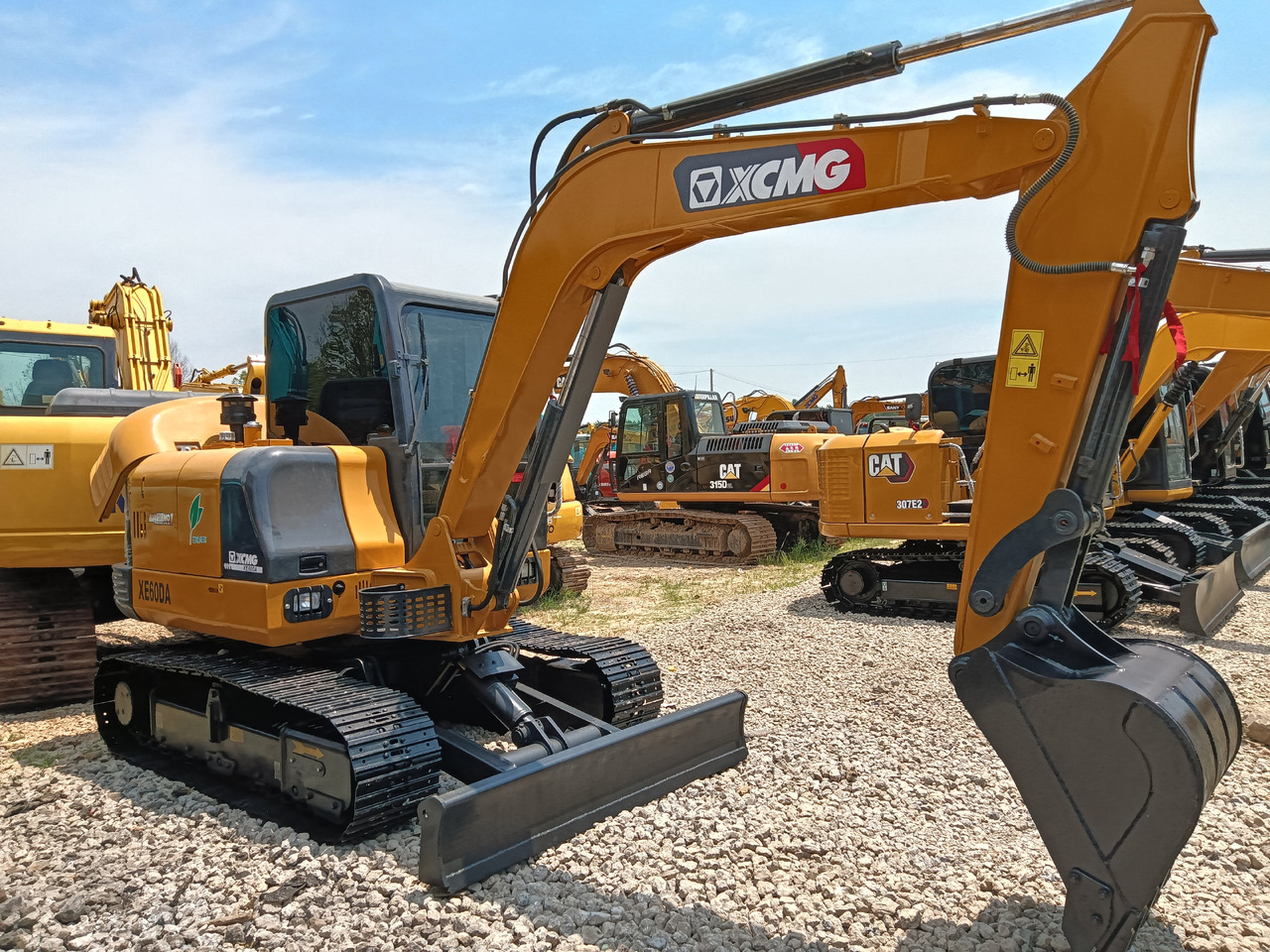 XCMG XE60DA - Excavadora de cadenas: foto 2 XCMG XE60DA - Excavadora de cadenas: foto 2