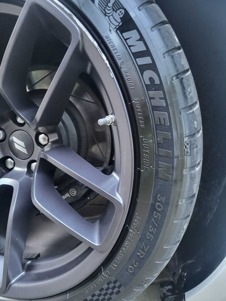 Coupé Dodge Challenger: foto 6 Coupé Dodge Challenger: foto 6