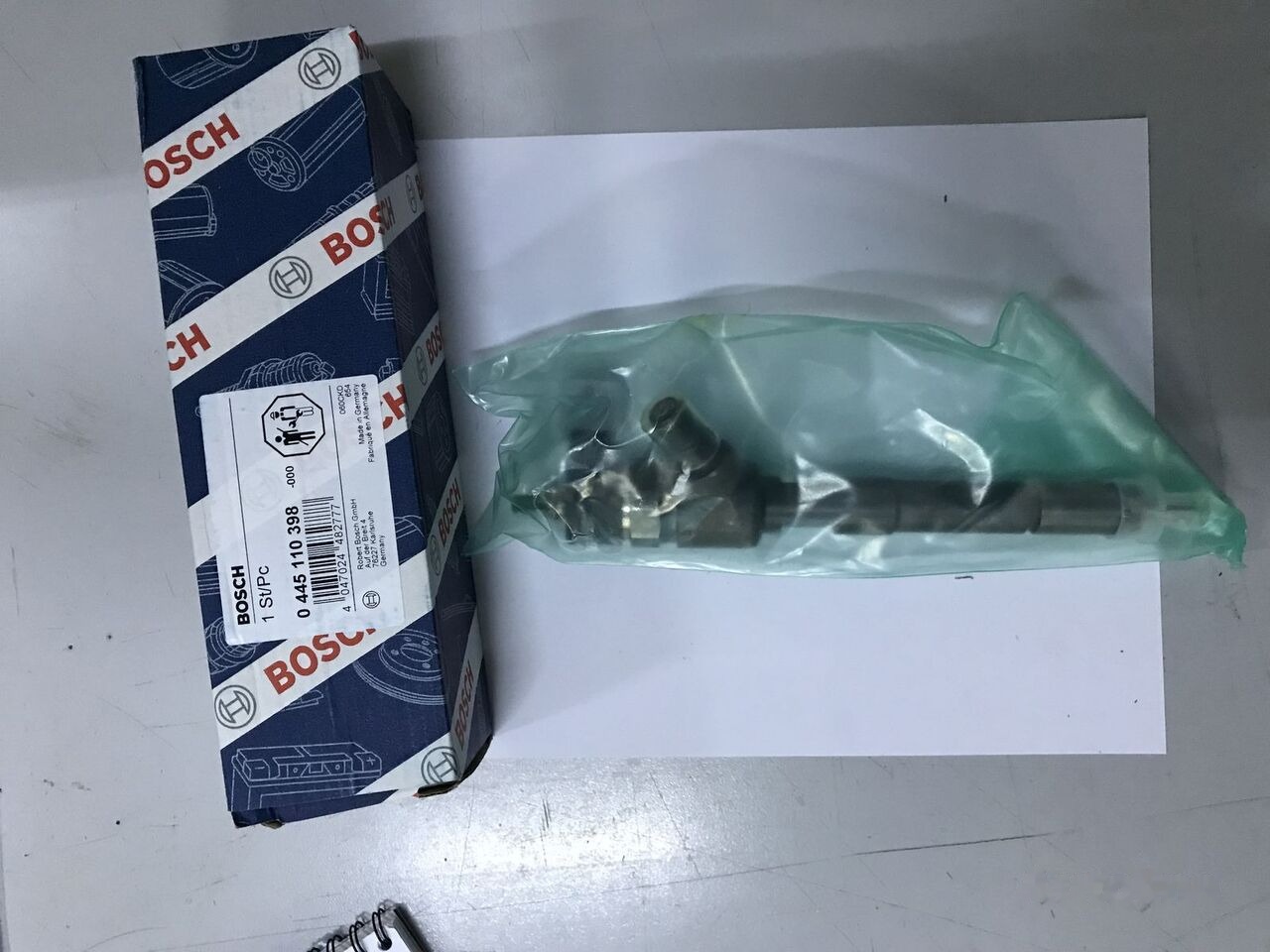 Bosch 2018 5600709499 Renault - Inyector para Camión: foto 3 Bosch 2018 5600709499 Renault - Inyector para Camión: foto 3