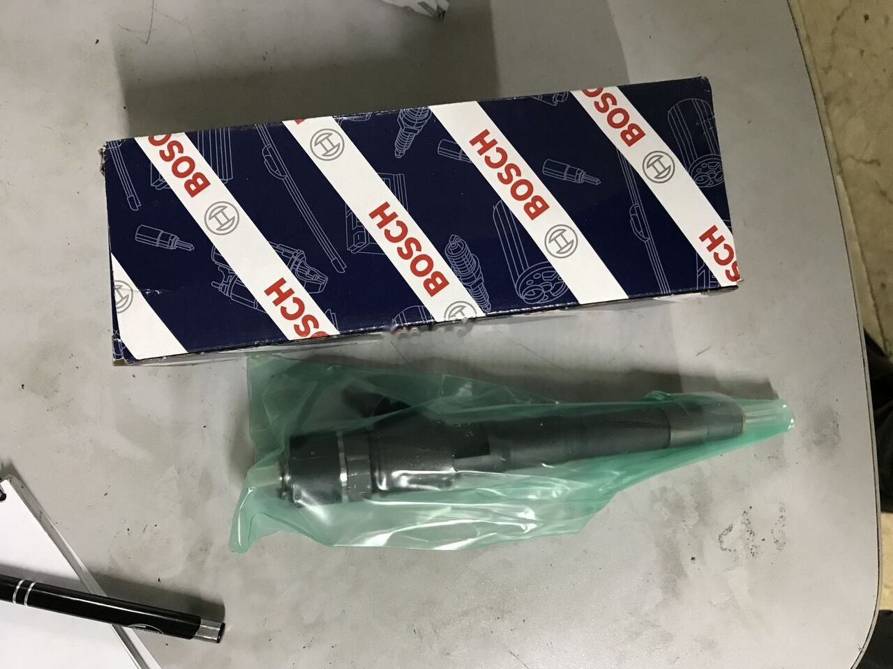 Bosch 2018 WLLA-13-H50 for Ford BOSCH automobile - Inyector para Coche: foto 1 Bosch 2018 WLLA-13-H50 for Ford BOSCH automobile - Inyector para Coche: foto 1