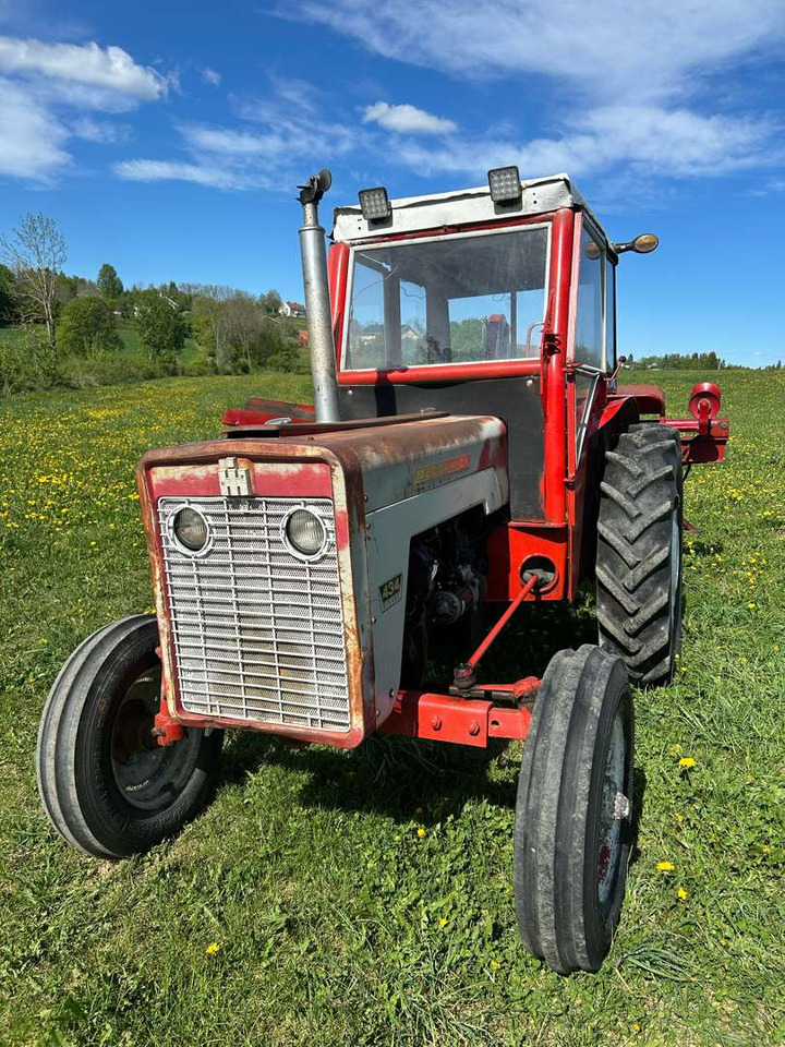 1973 McCormick 434 - Tractor: foto 1 1973 McCormick 434 - Tractor: foto 1