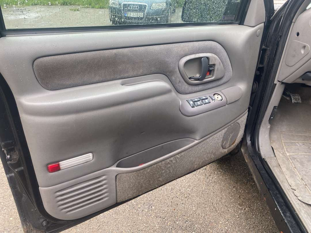 Coche 1997 Chevrolet Suburban 5,7l Vortec   EU-GODKJENT: foto 14