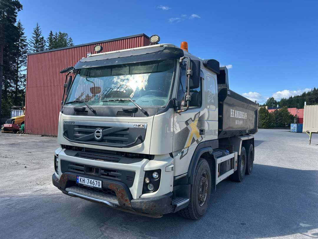2011 Dumper VOLVO FM 500 Euroklasse 5T - Camión volquete: foto 1 2011 Dumper VOLVO FM 500 Euroklasse 5T - Camión volquete: foto 1