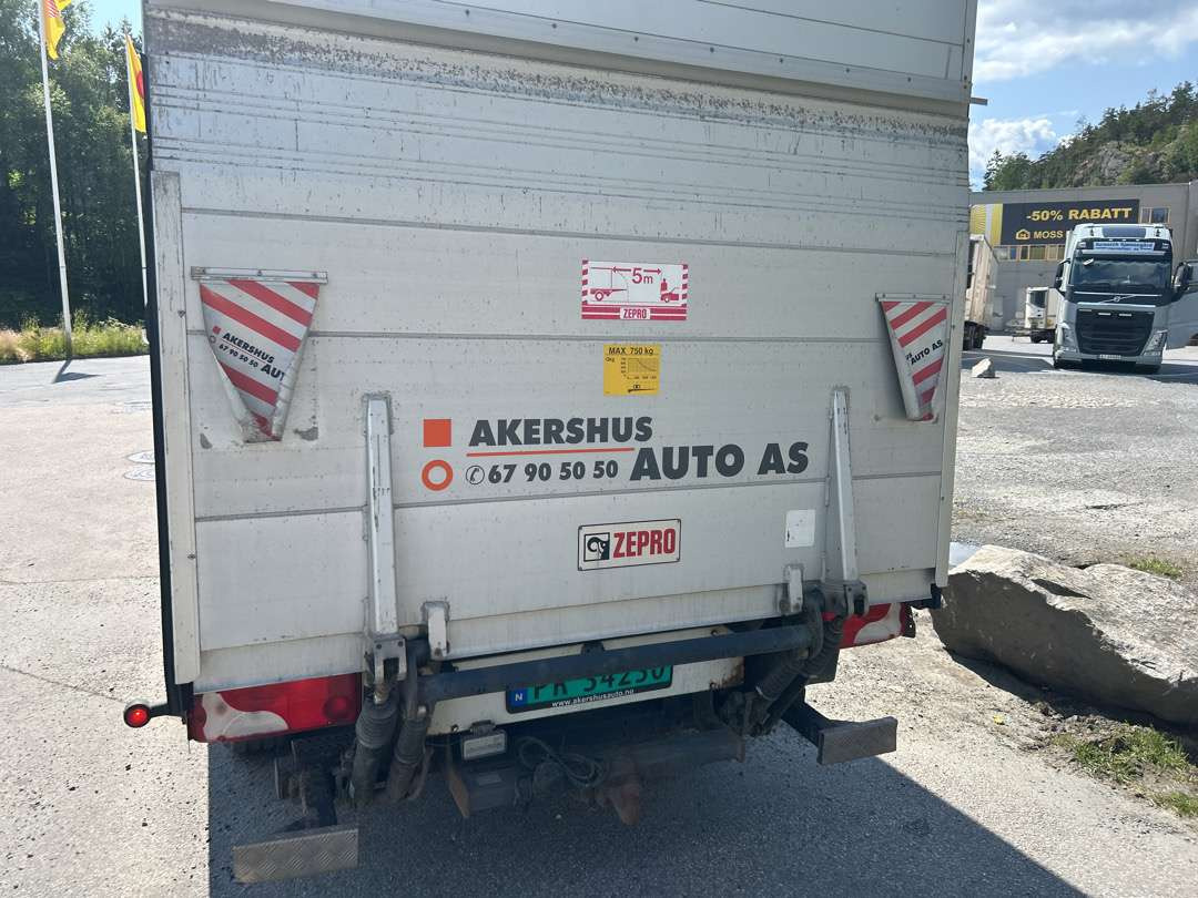 2015 Skapbil Mercedes-Benz EU-godkjent - Furgoneta caja cerrada: foto 5 2015 Skapbil Mercedes-Benz EU-godkjent - Furgoneta caja cerrada: foto 5