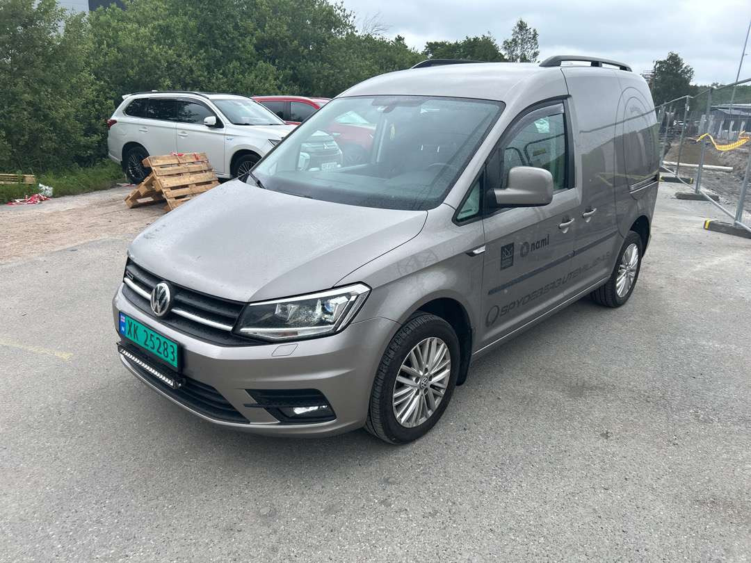 2016 Volkswagen VOLKSWAGEN CADDY EU-godkjent - Furgoneta pequeña: foto 1 2016 Volkswagen VOLKSWAGEN CADDY EU-godkjent - Furgoneta pequeña: foto 1
