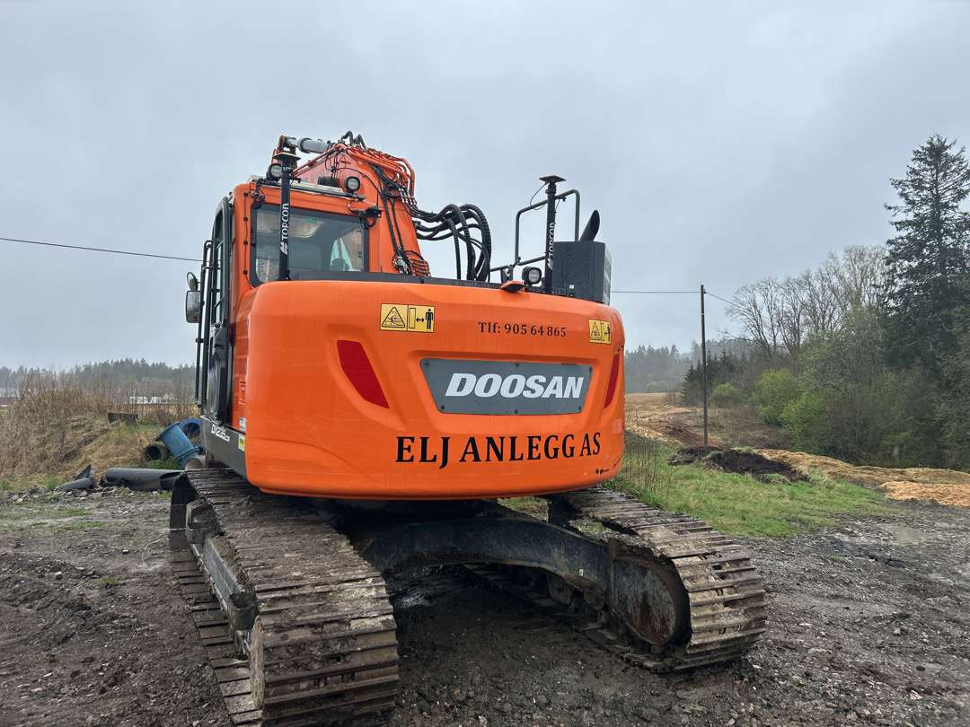 2018 Beltegraver 24 tonn Doosan DX 235LCR S 70-feste - Excavadora: foto 4 2018 Beltegraver 24 tonn Doosan DX 235LCR S 70-feste - Excavadora: foto 4