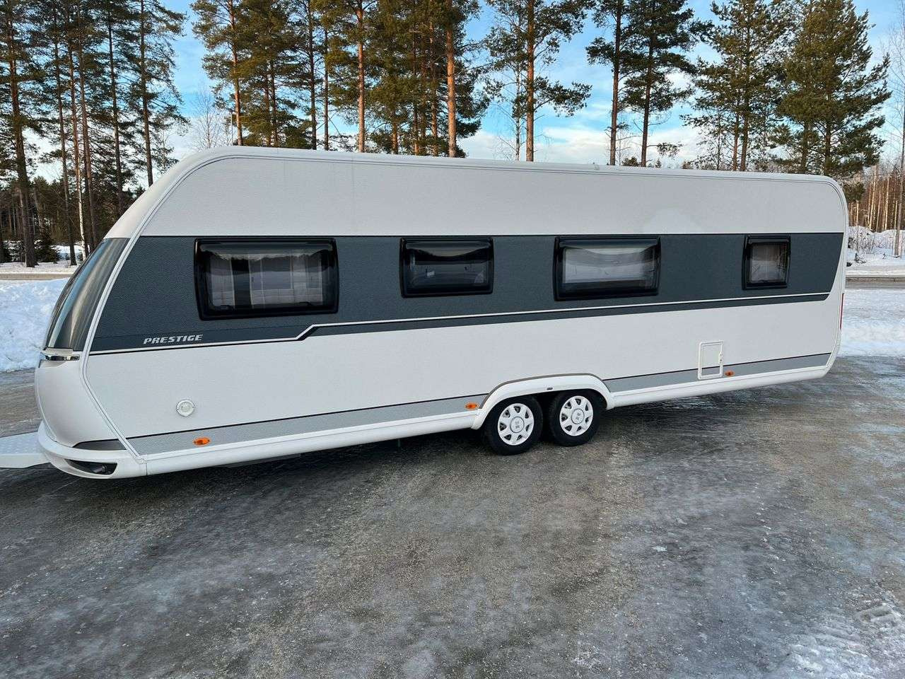 Caravana 2018 Campingvogn Hobby 720 Prestige KWFU GODT HOLDT: foto 1