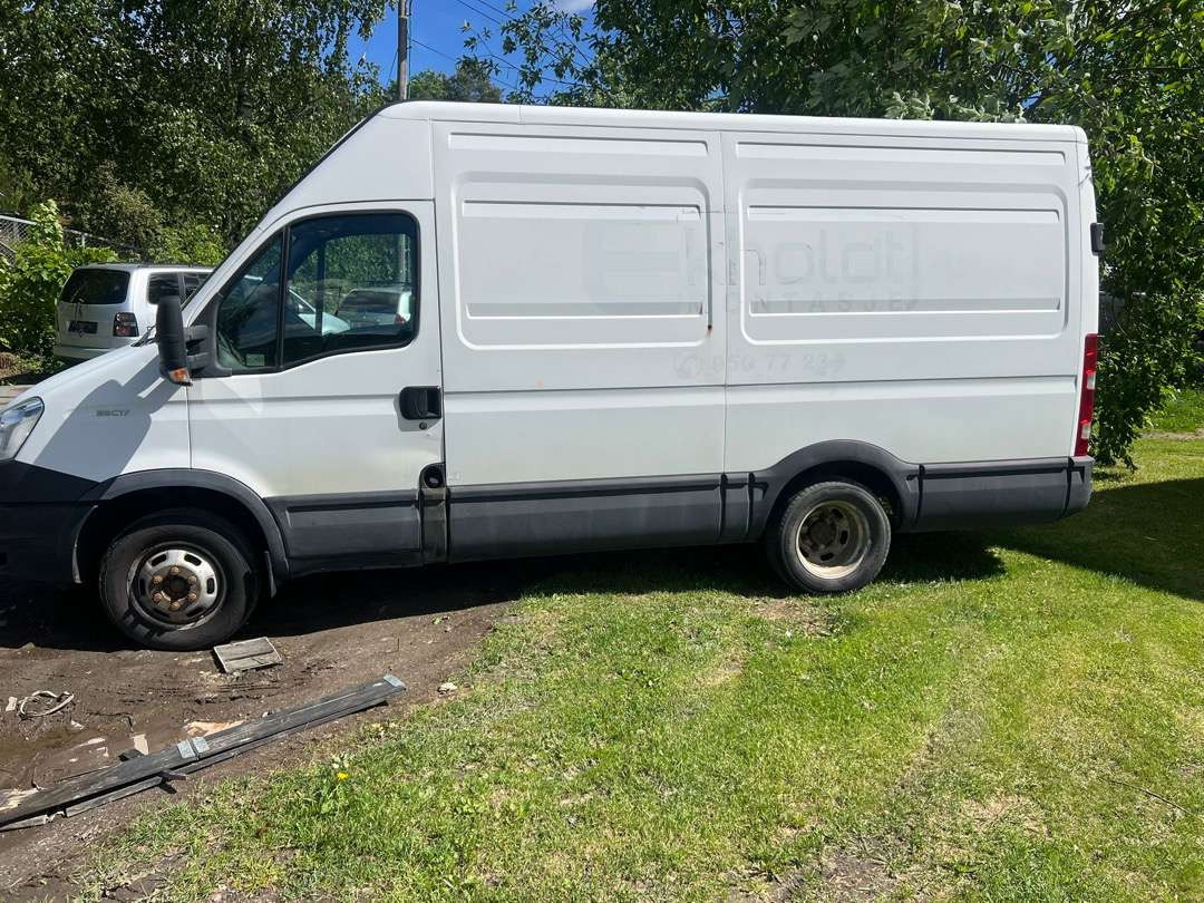2014 Iveco Daily varebil//Grønne skilt//EU-GODKJENT - Otros maquinaria: foto 5 2014 Iveco Daily varebil//Grønne skilt//EU-GODKJENT - Otros maquinaria: foto 5