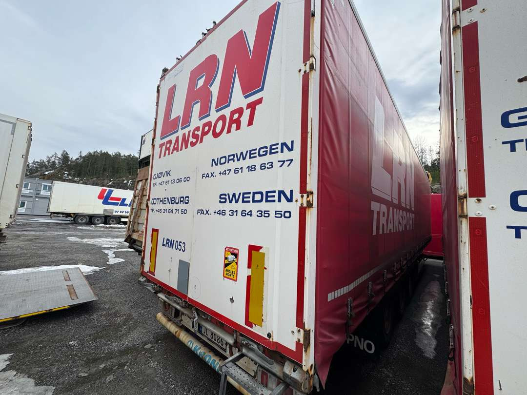 2015 KRONE Profi Liner / MEGA / Curtain / Lifting roof - Remolque: foto 2 2015 KRONE Profi Liner / MEGA / Curtain / Lifting roof - Remolque: foto 2