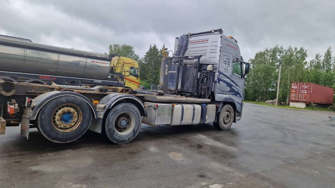 Volvo FH6X2-Krokbil med hydraulisk brøyteutstyr - Camión multibasculante: foto 3 Volvo FH6X2-Krokbil med hydraulisk brøyteutstyr - Camión multibasculante: foto 3