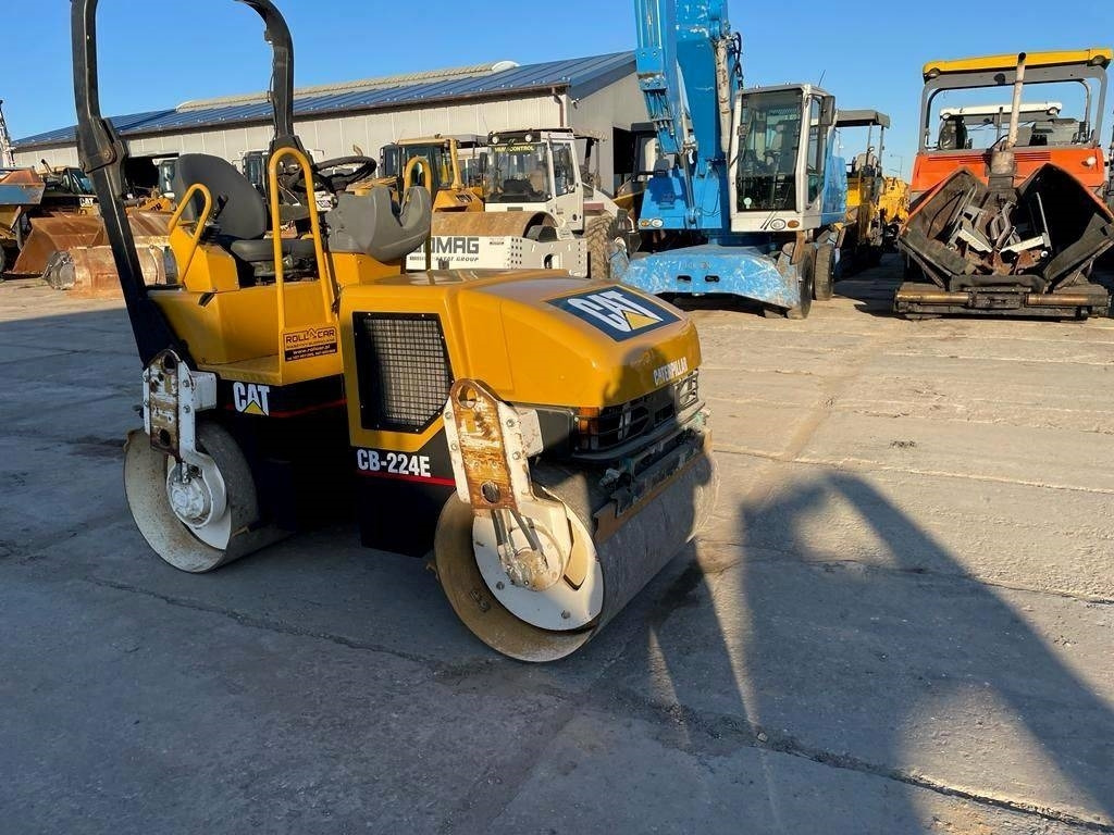 CAT CB 224 E - Apisonadora de asfalto: foto 4 CAT CB 224 E - Apisonadora de asfalto: foto 4