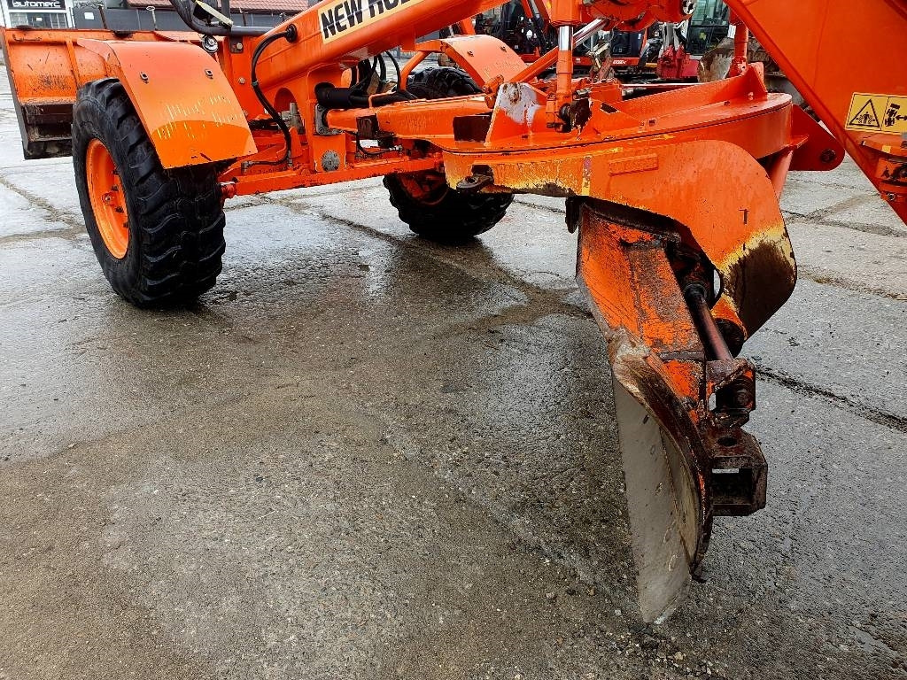 Leasing de New Holland F 106.6 A  New Holland F 106.6 A: foto 9