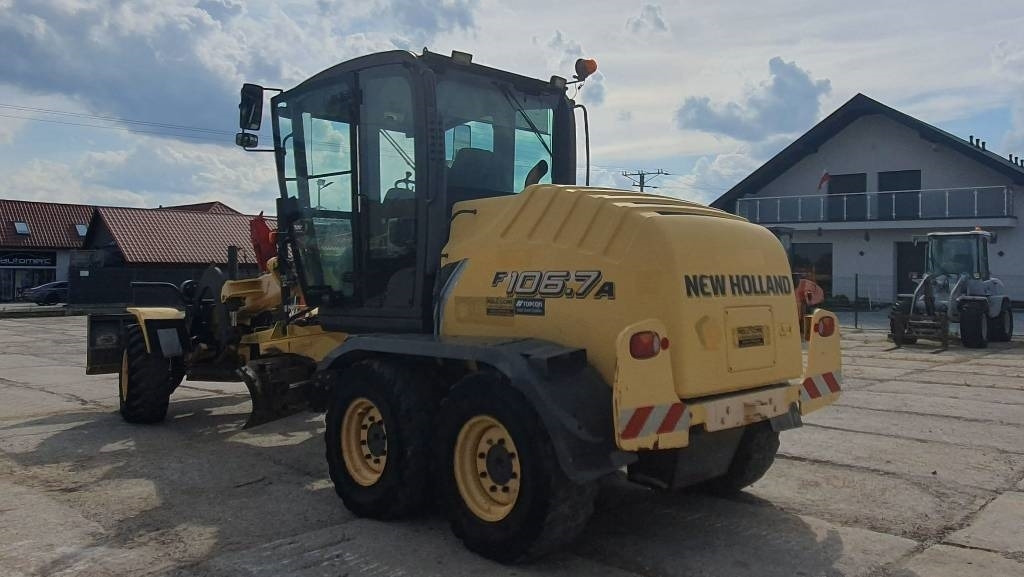 New Holland F 106.7 A - Grader: foto 3 New Holland F 106.7 A - Grader: foto 3