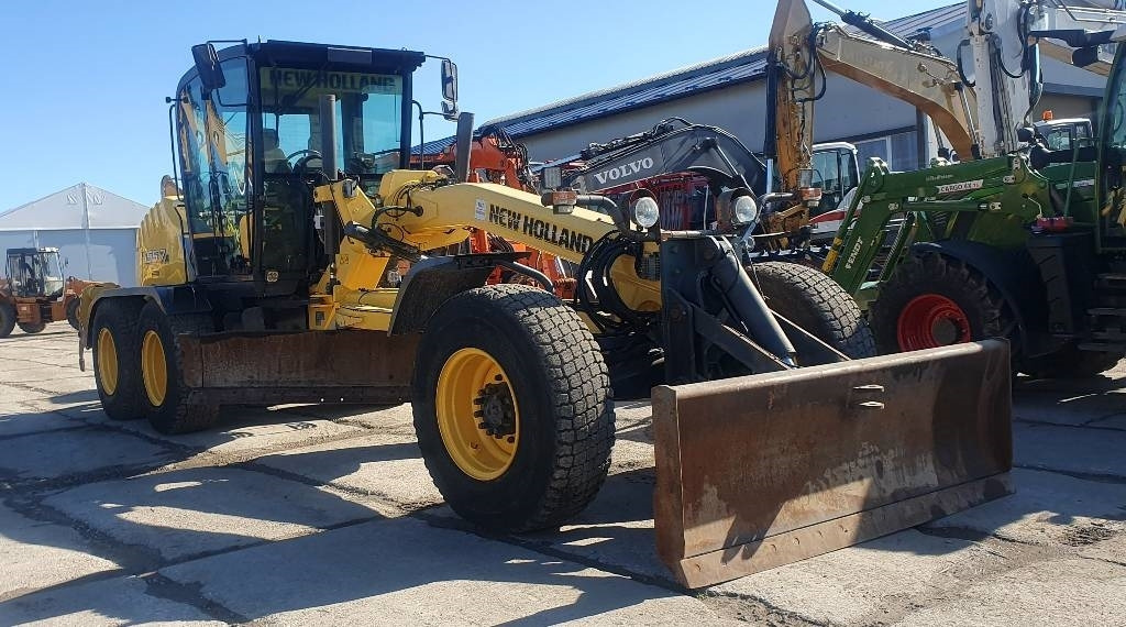 New Holland F 156.7 A - Grader: foto 5 New Holland F 156.7 A - Grader: foto 5
