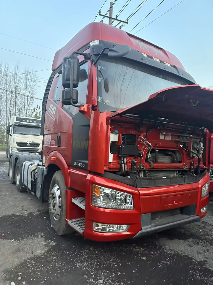 FAW J6P - Cabeza tractora: foto 2 FAW J6P - Cabeza tractora: foto 2