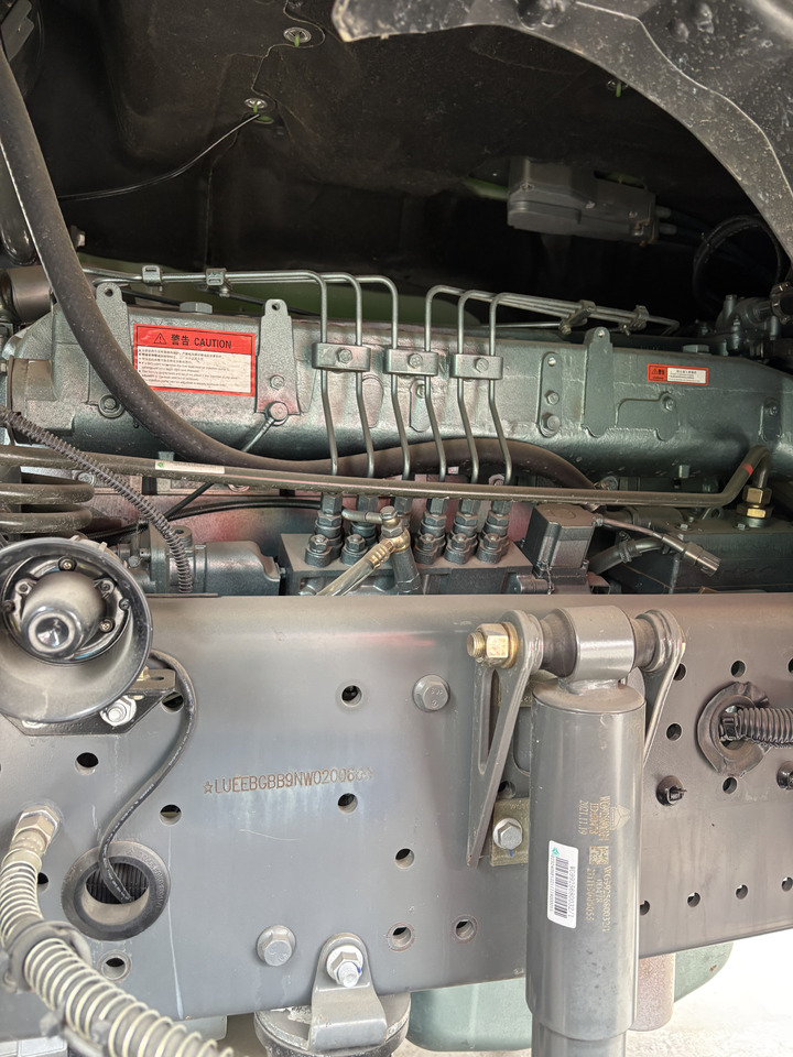 Camión volquete nuevo SINOTRUCK HOWO: foto 10